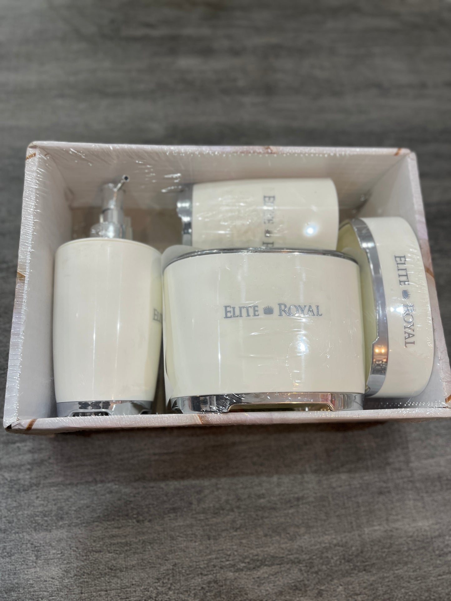 Elegant 4-Piece Plastic Bath Set with Box