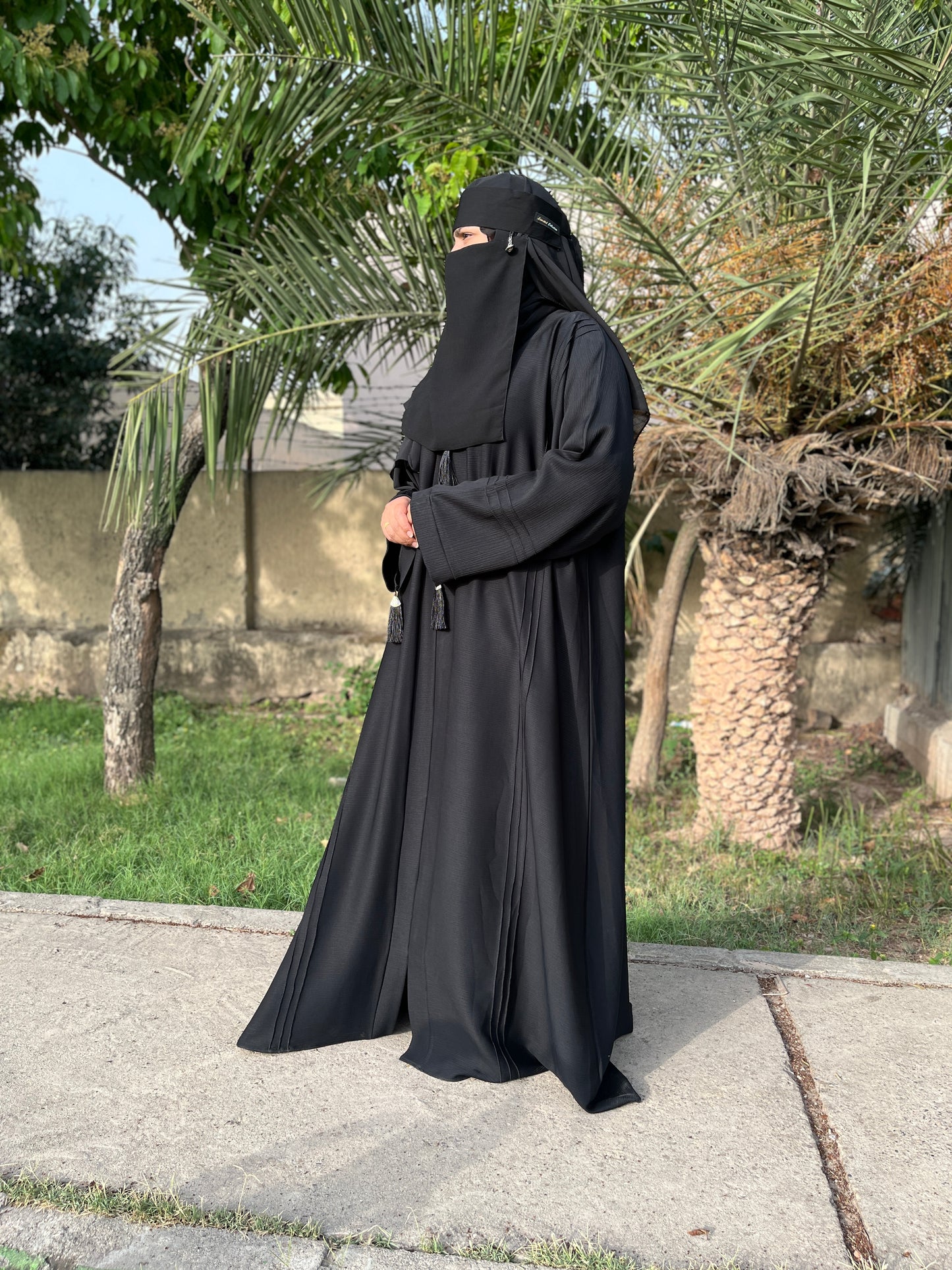 Open Abaya | zoom Fabric